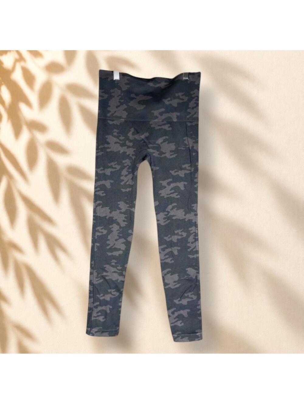 Spanx Activewear Leggings Women M Medium Gray Camouflage Yoga Capri Skinny